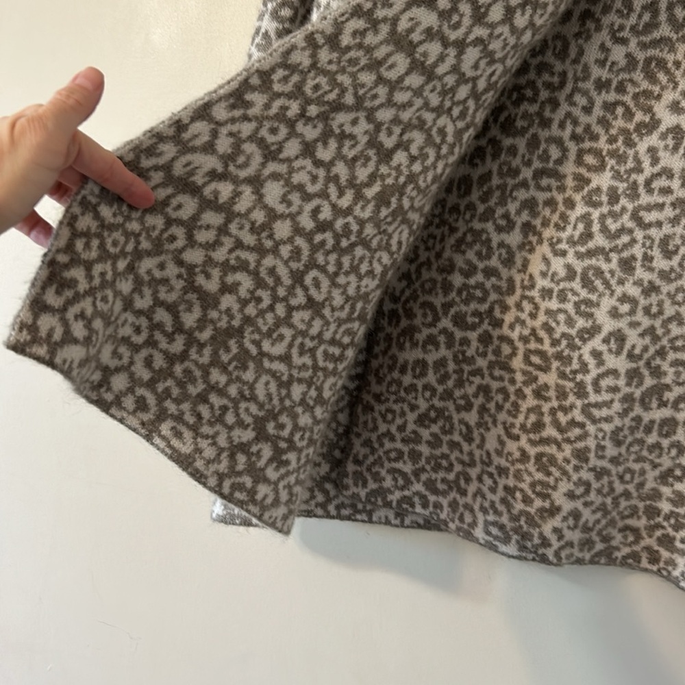 Christian Siriano Wool Gray & White Wrap Cardigan 1X Cowl Neckline Animal Print - Picture 5 of 9